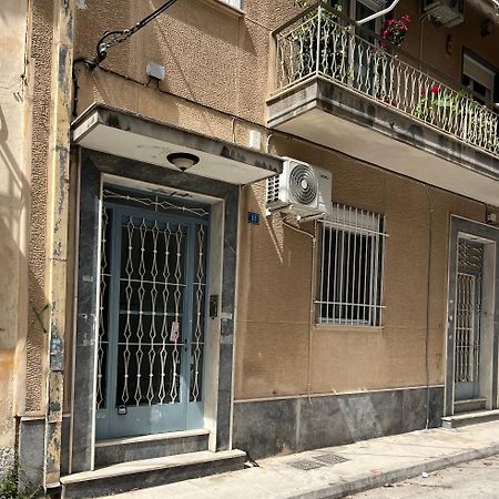 雅典Ζεστή Φωλίτσα Στο Κέντρο.公寓 外观 照片